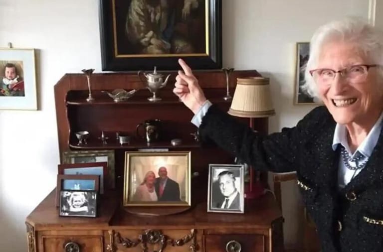 101 year-old woman is reunited with painting stolen by Nazis
