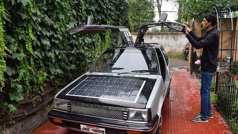 Solar-Powered Car Created From Scratch by Indian Maths Teacher